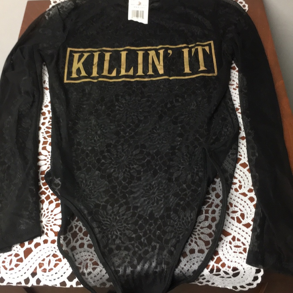 Bodysuit....KILLIN’ IT wording on front of shirt..